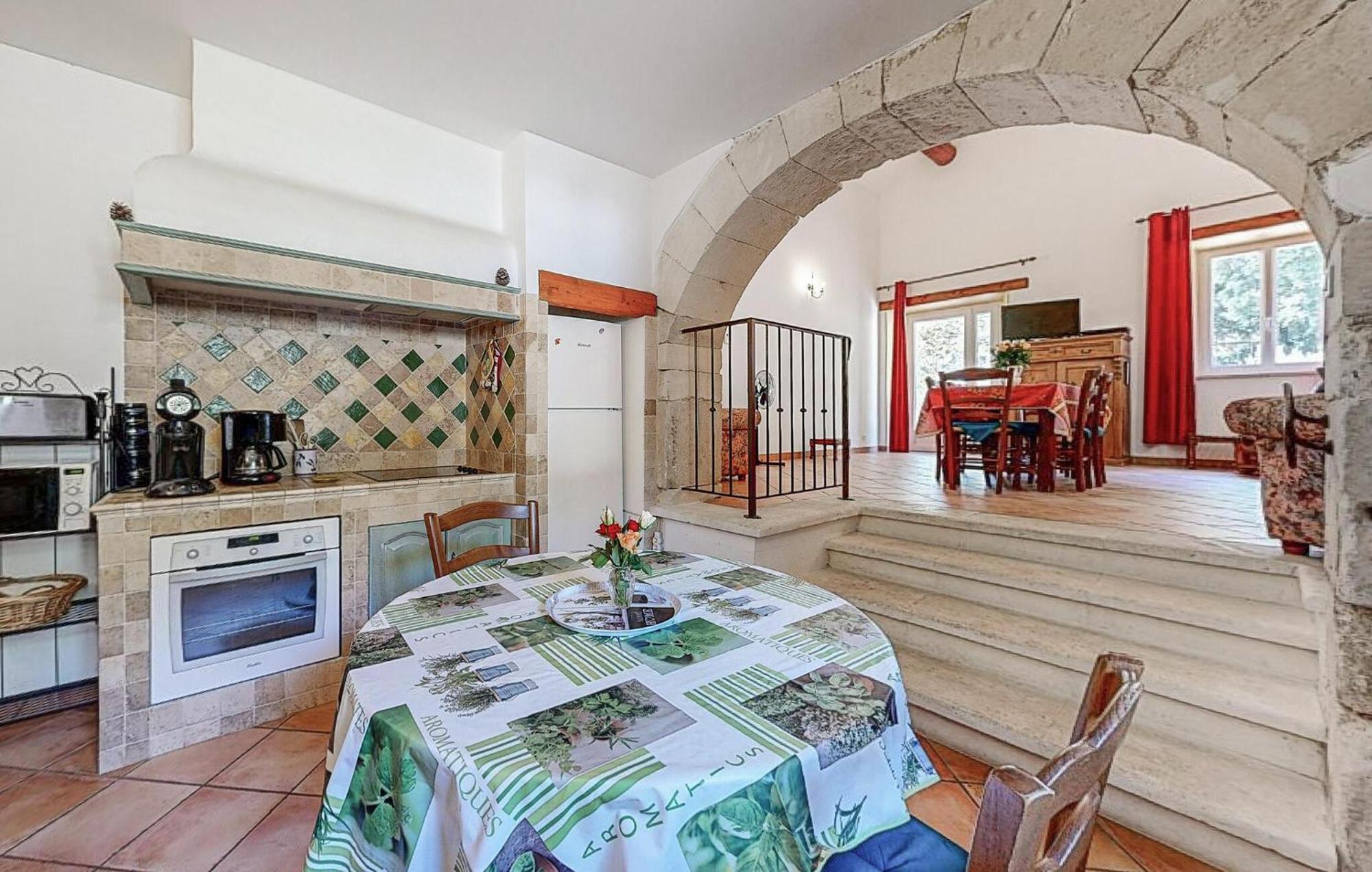 Awesome Home In Bollene With Wifi Dış mekan fotoğraf